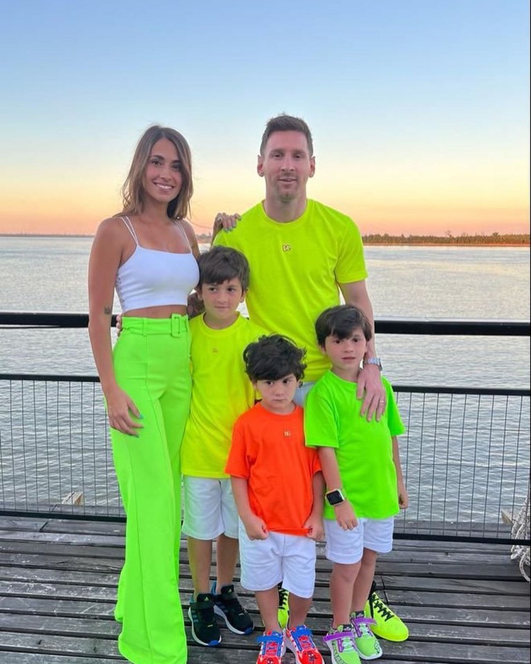 Roccuzzo's new hairstyle is visible in a family picture posted to social media by Messi