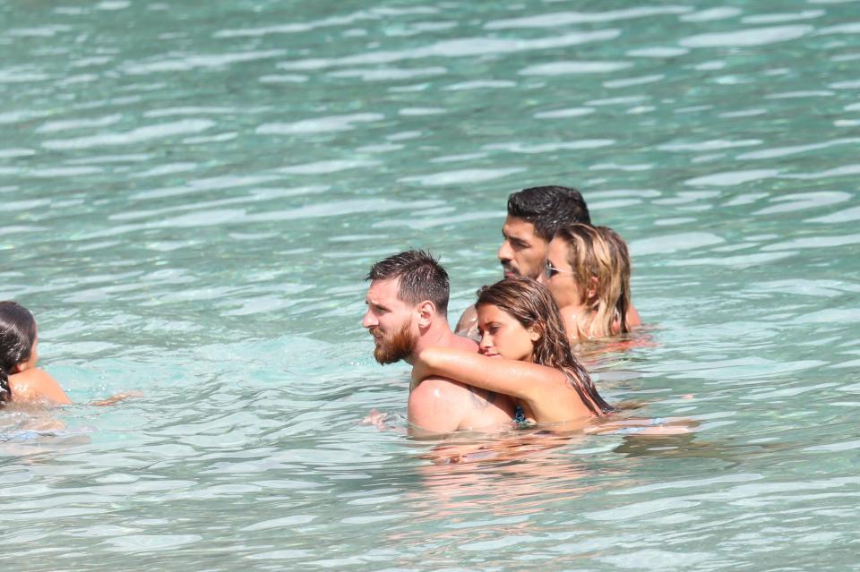  Luis Suarez and Sofia have joined Lionel Messi and Antonella Roccuzzo on his honeymoon